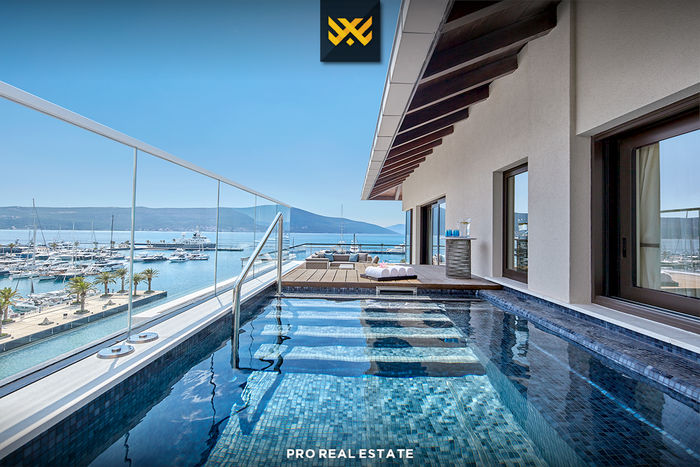Apartamente në #shitje në porto montenegro.