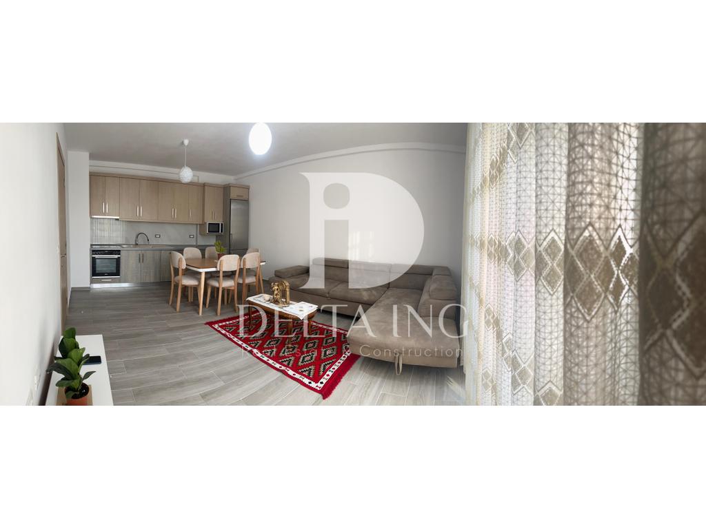 Apartamento en alquiler 3+1+2 – Rruga 5 maji