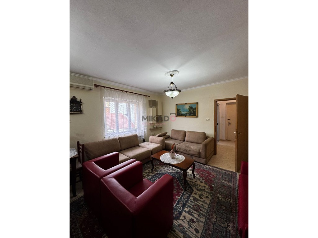 For rent apartment 3+2+1 near 'Petro Nini Luarasi' school!