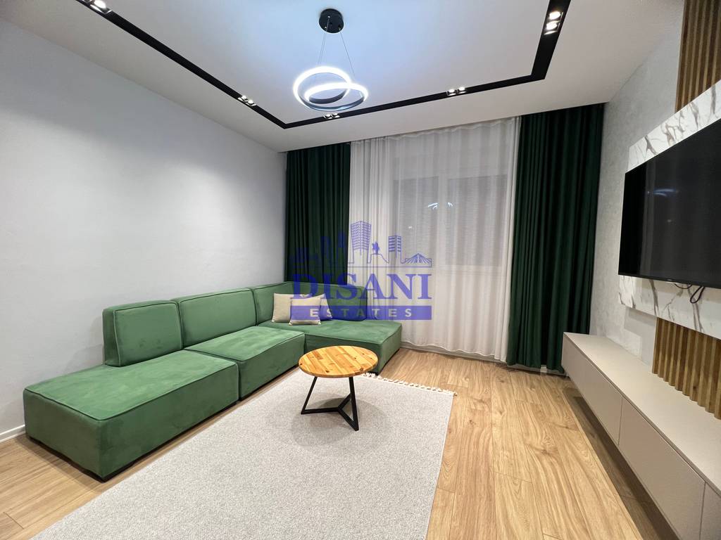Apartament 2+1+post parkimi tek liqeni i thate!