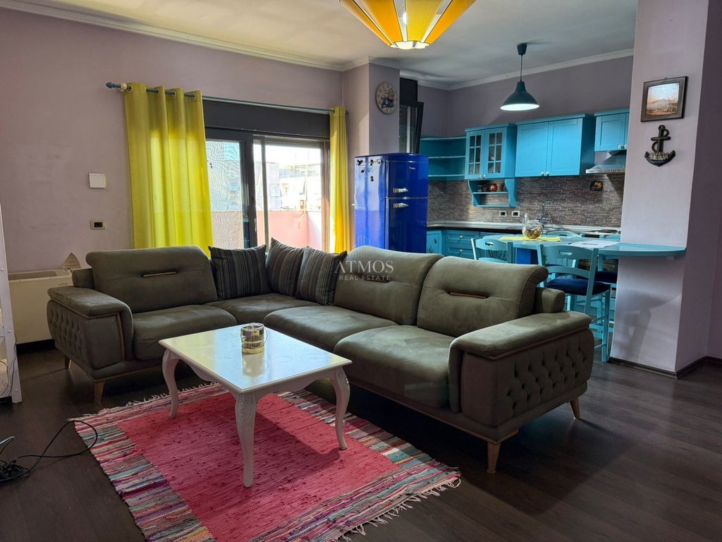 Apartamento 2+1 à venda em yzberish, Tirana