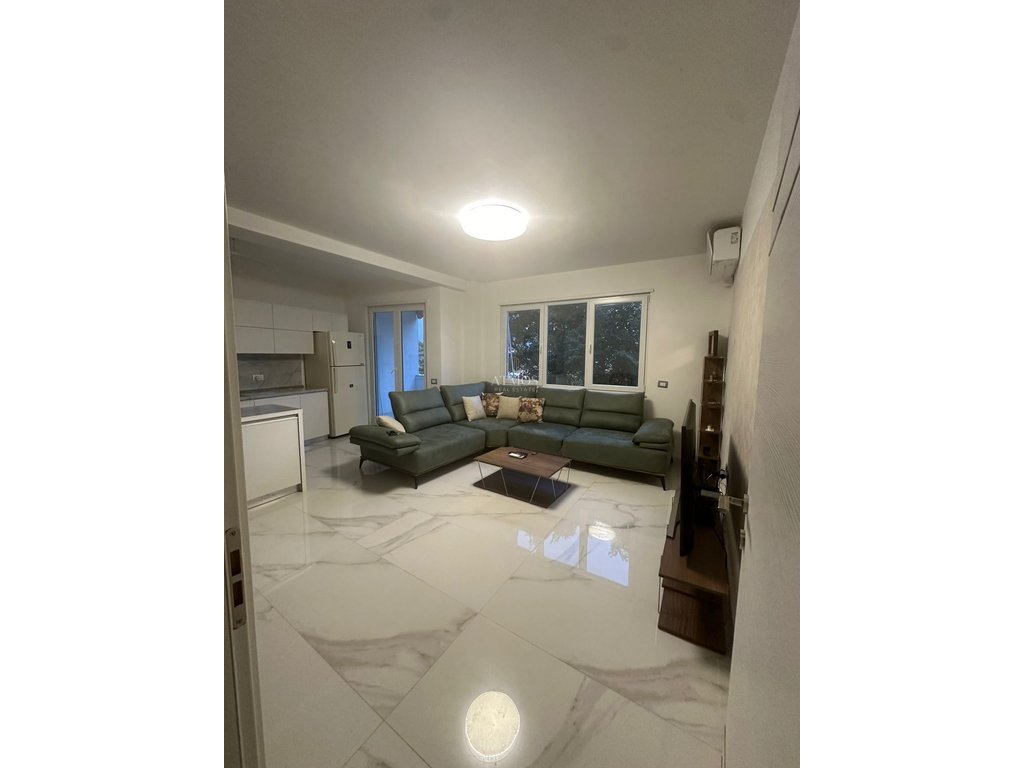 Apartament me qira 2+1 Liqeni i Thatë
