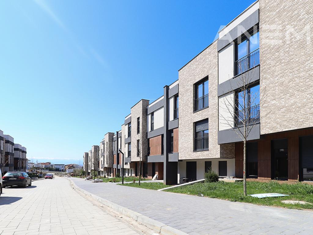 Appartement à louer avec 3 chambres à Veternik