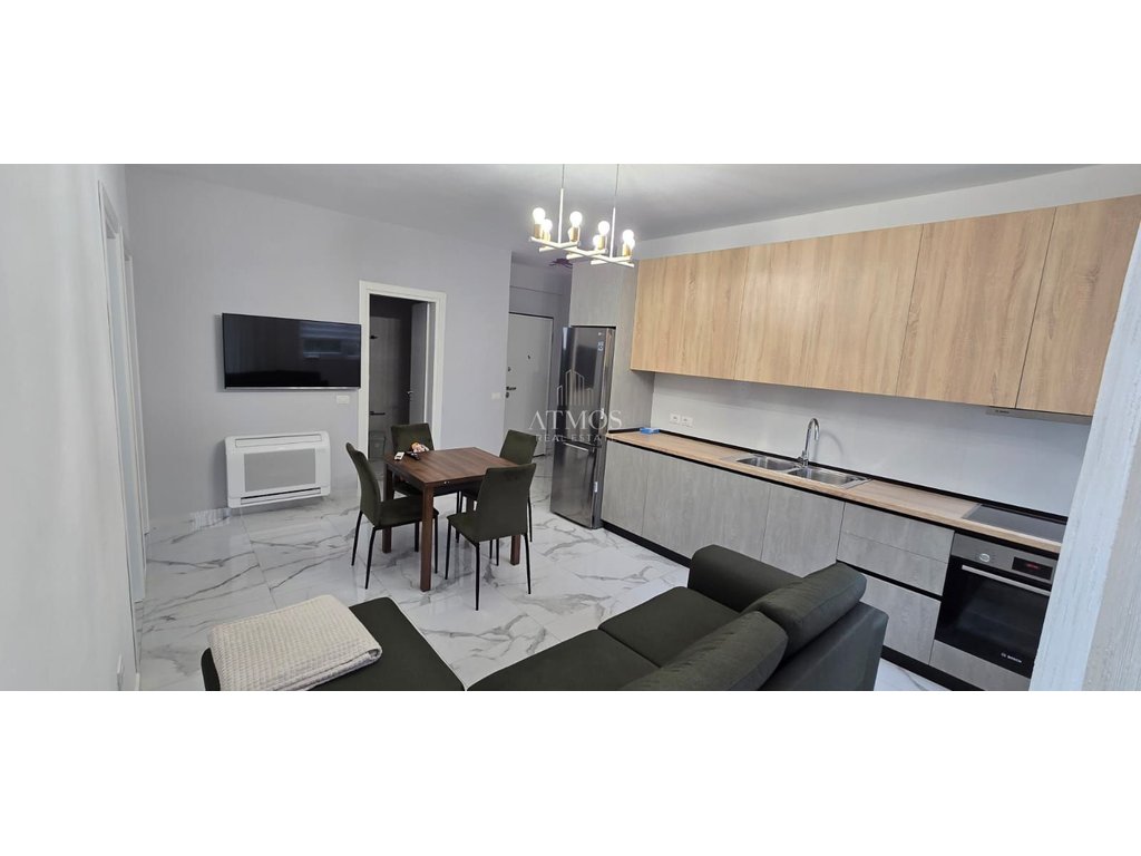 Apartament 2+1 per qira tek liqeni i thate