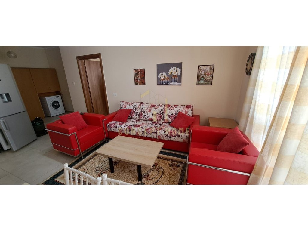 Appartamento 1+1 in affitto ad Astir