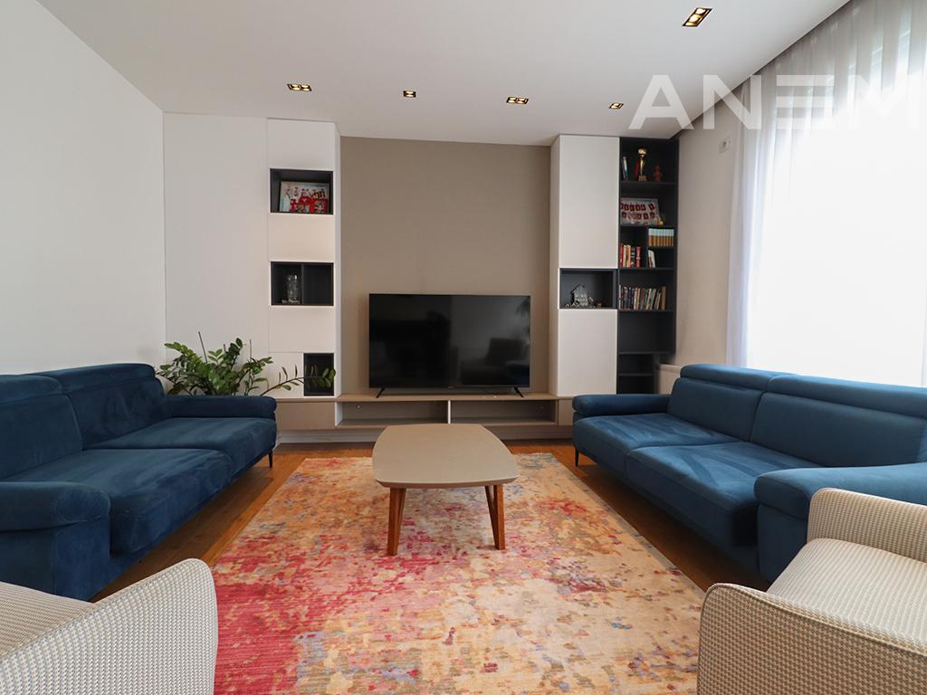 Penthouse for sale 155.36m² + 54m² terrace in Muharrem fejza