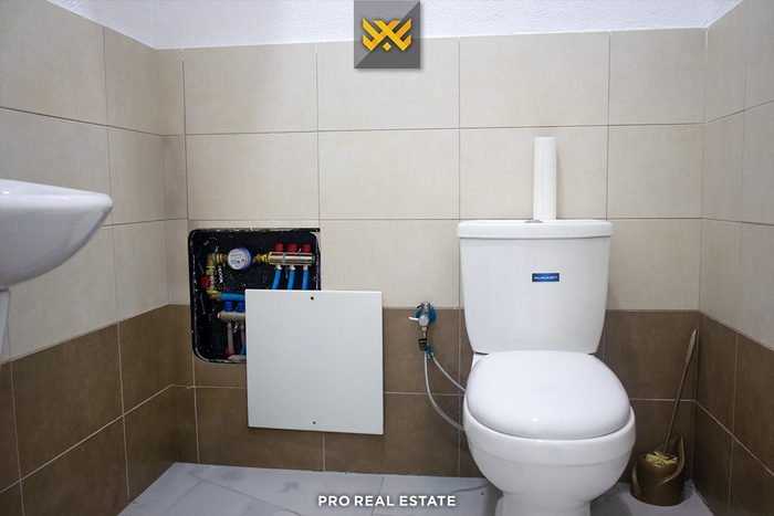 80m² raum zur miete in Fushë Kosovë.