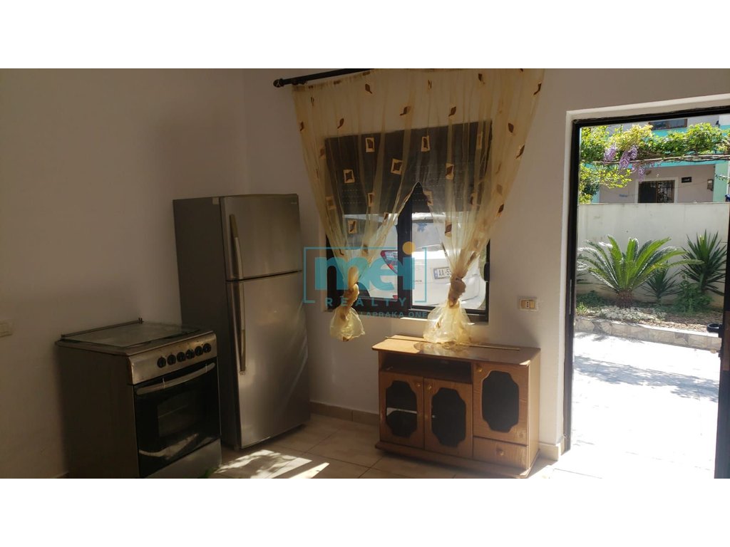 Privates haus zur miete in laprakë!