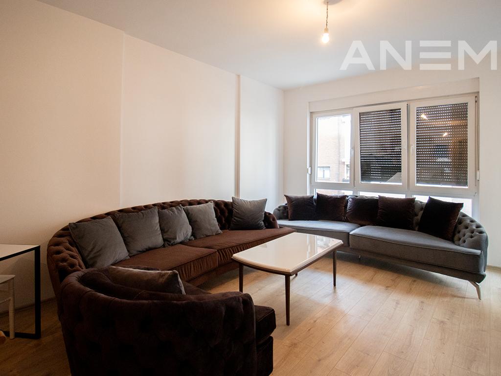 Apartamento à venda 86m² no bairro Prishtina e Re