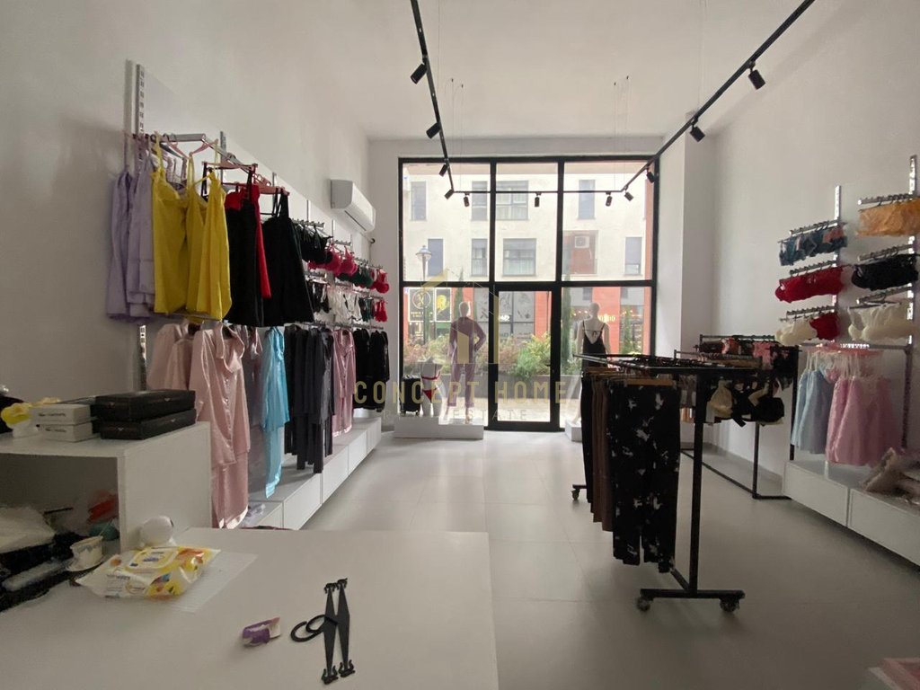 Locale commerciale in affitto a don bosko