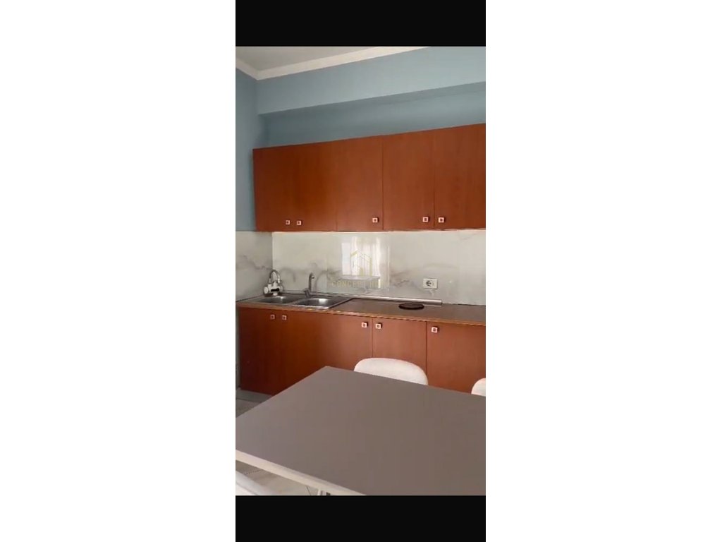 Apartament 1+1 me qira në kodra e priftit, Tiranë