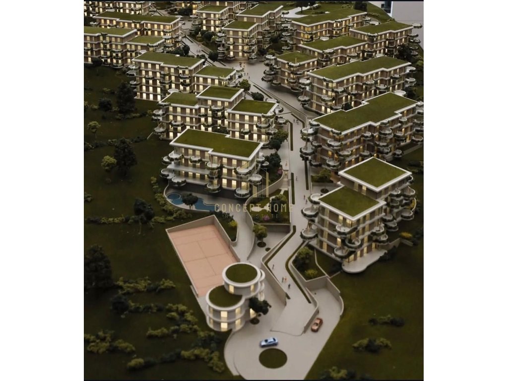 Shitet apartament 3+1 prane teg