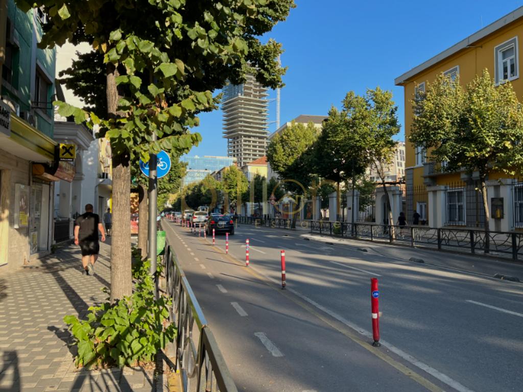 Gewerbefläche zu mieten – Rruga e durrësit
