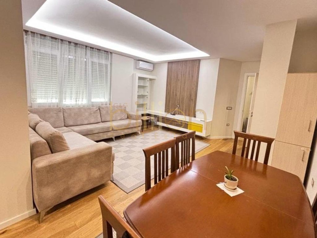 Appartement 3+1 à louer près de l'école rouge