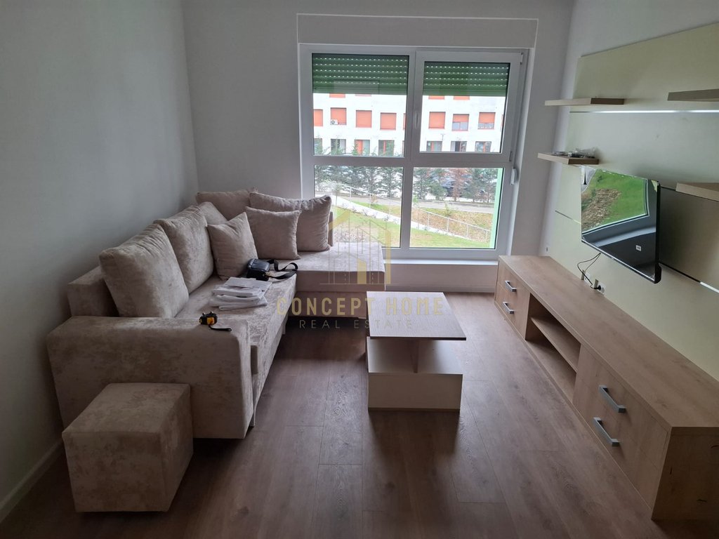 Appartamento 1+1 in affitto a Ali Demi, Tirana