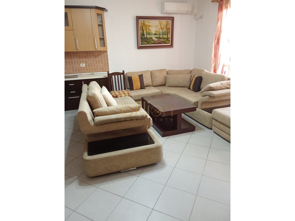 Jepet apartament 2+1 me qira ne Yzberisht