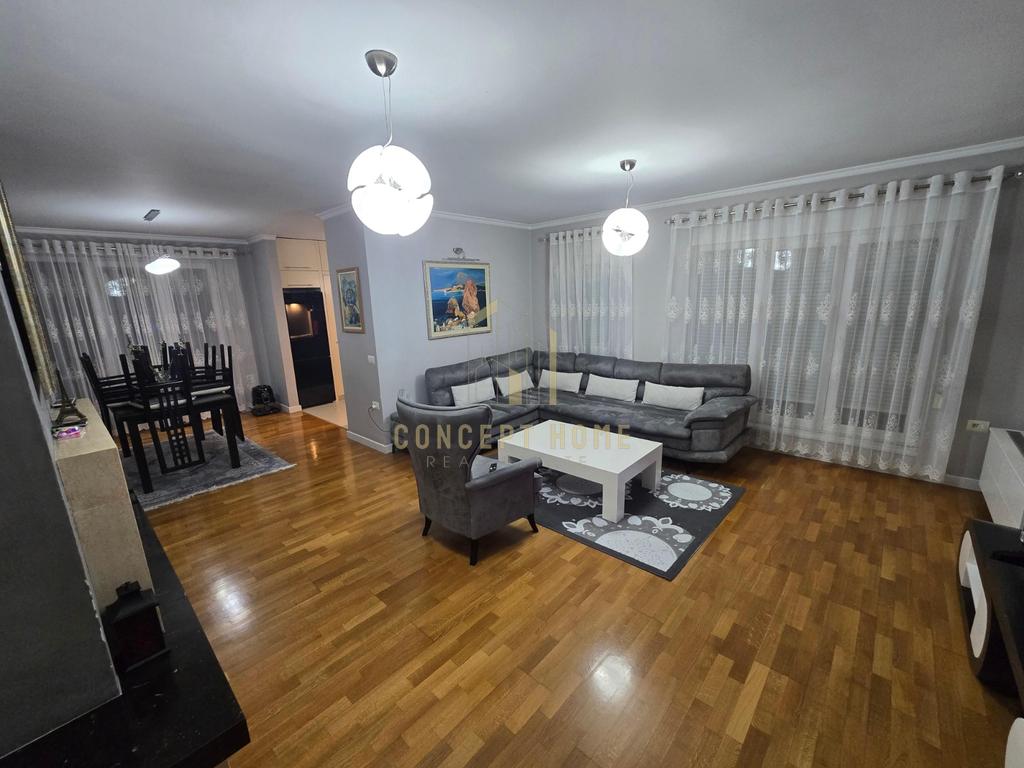 Appartement 3+1 à vendre près de 21 dhjetori