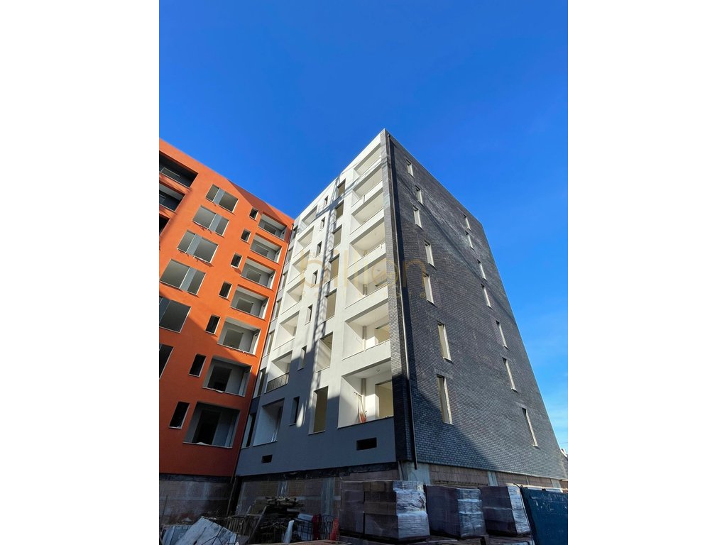 Apartments zu verkaufen 1+1 bei rezidenca ring side/paskuqan