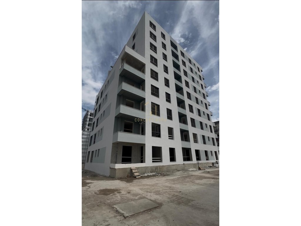 Shitet apartament 1+1 ne kamez