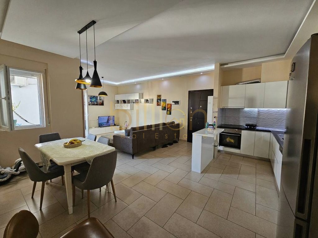 Wohnung zum verkauf 2+1 – Botanischer garten