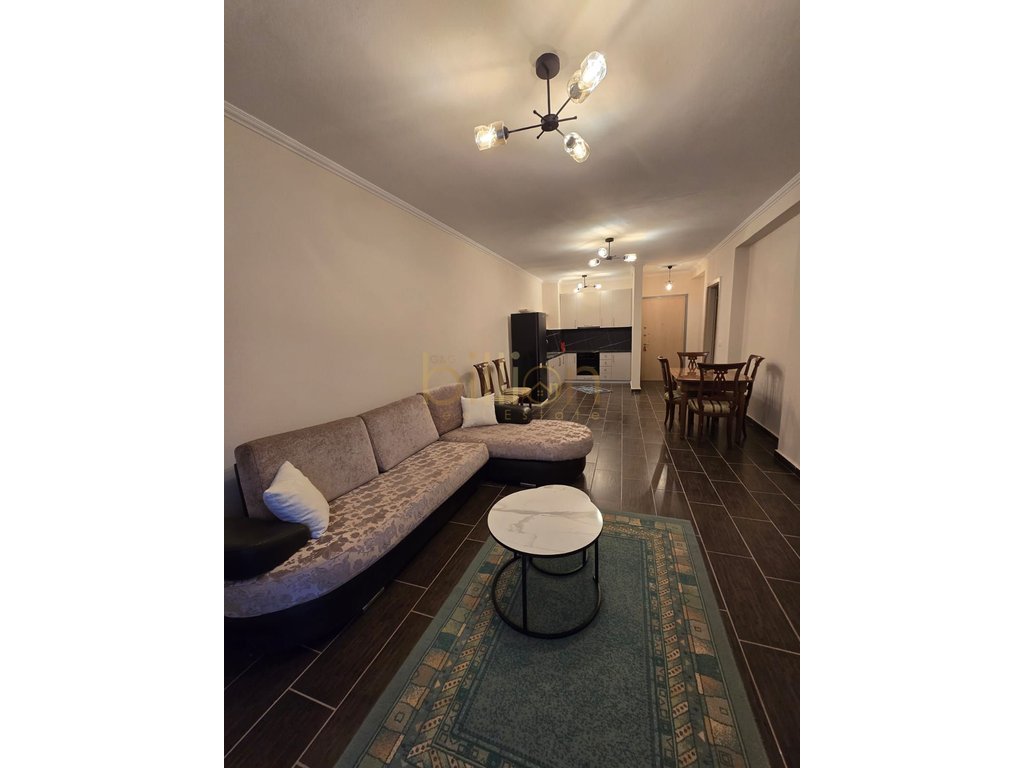 Apartamento en alquiler 2+1+2 en Yzberisht