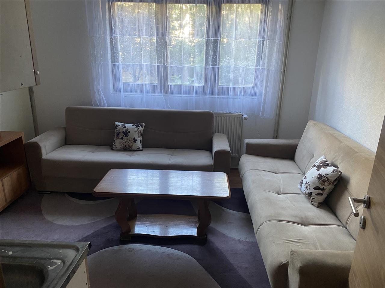 Apartamento de 1 quarto para alugar em ulpianë