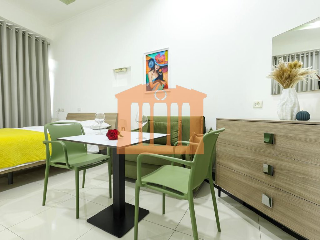 Garaje en el centro de durres, en venta!