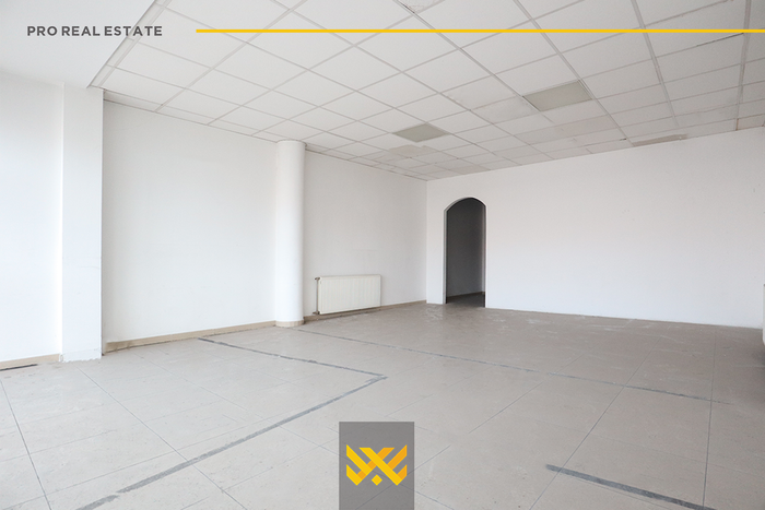 Lokal 64m² në #shitje në Fushë Kosovë. (2)