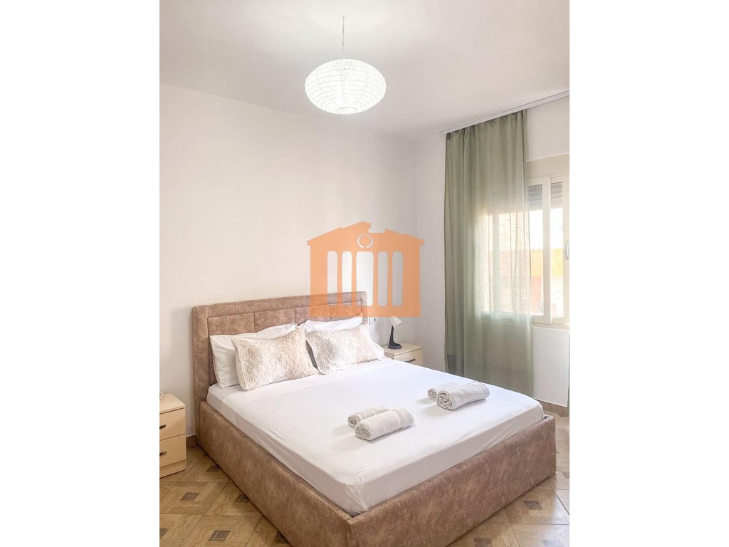 Apart-hotel no shkembi i kavajes, para aluguel anual!