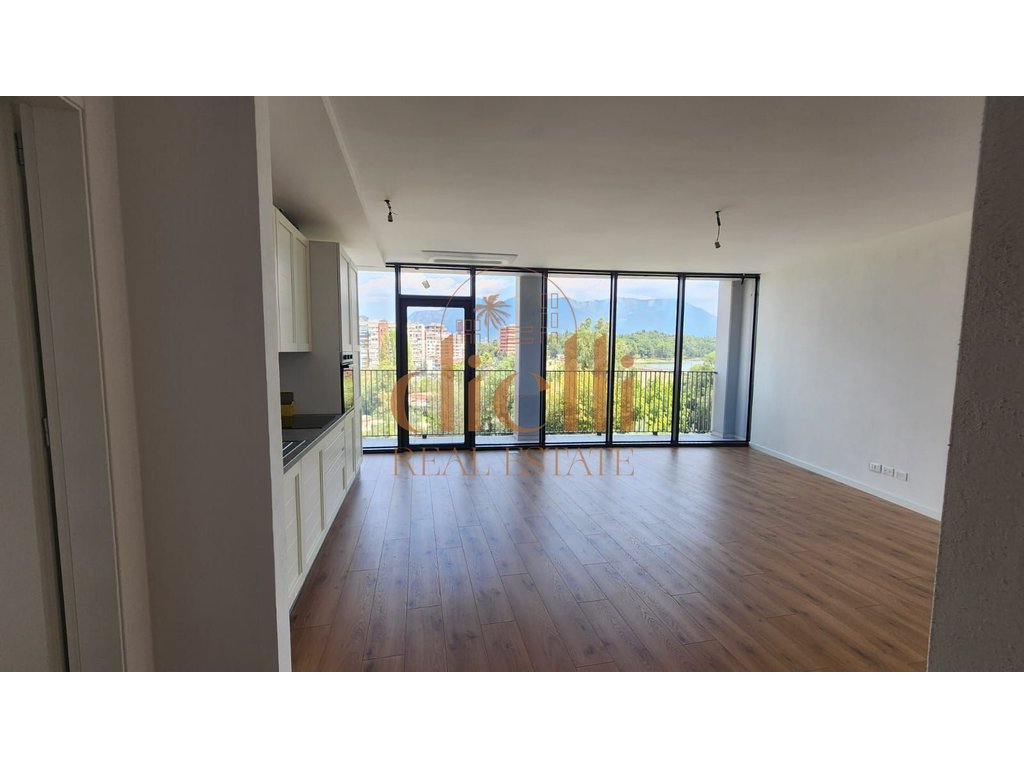 Appartamento 2+1+2 in vendita presso lake view residence Tirana lake