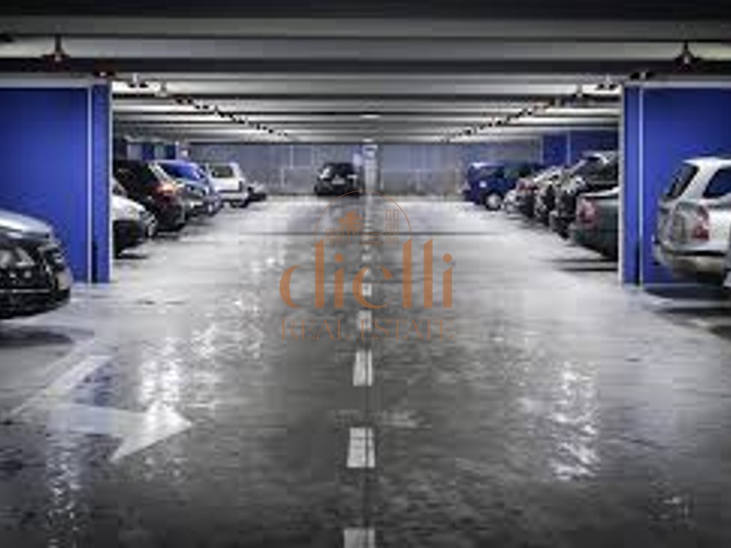 Posto auto in affitto in via barikadave