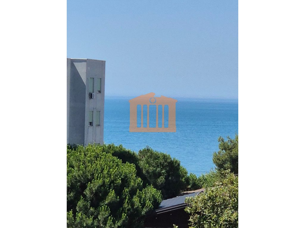 Papafingo con vista mare sulla spiaggia di durres, in vendita!