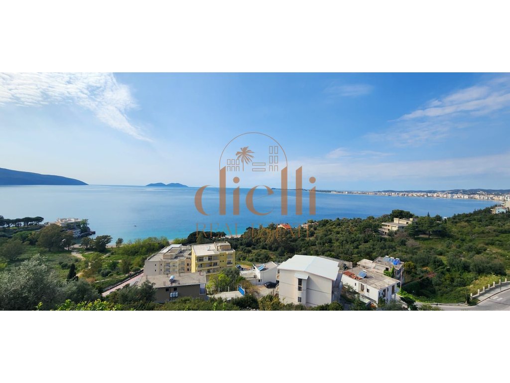 Casa in vendita con vista sul mare e acque fresche