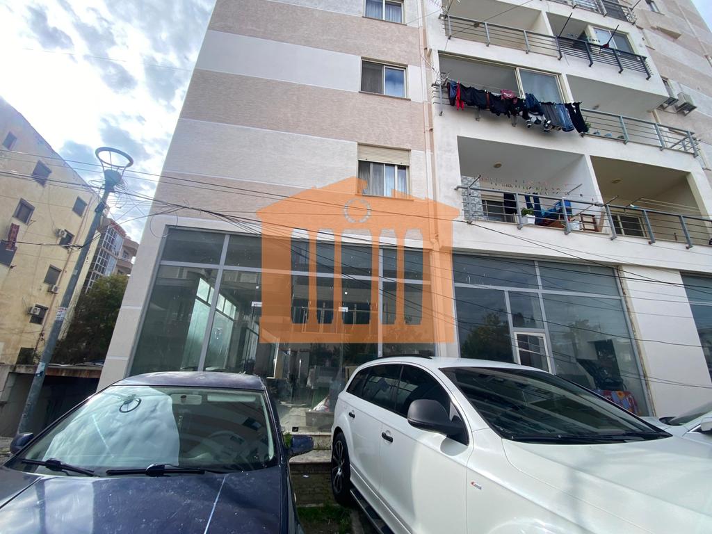 Ambient biznesi ne plazh, durres per qira !