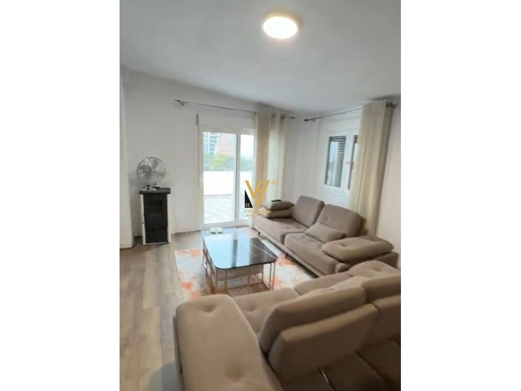 Exclusive!! Shitet apartament 2+1+verande ne golem 130.000 euro