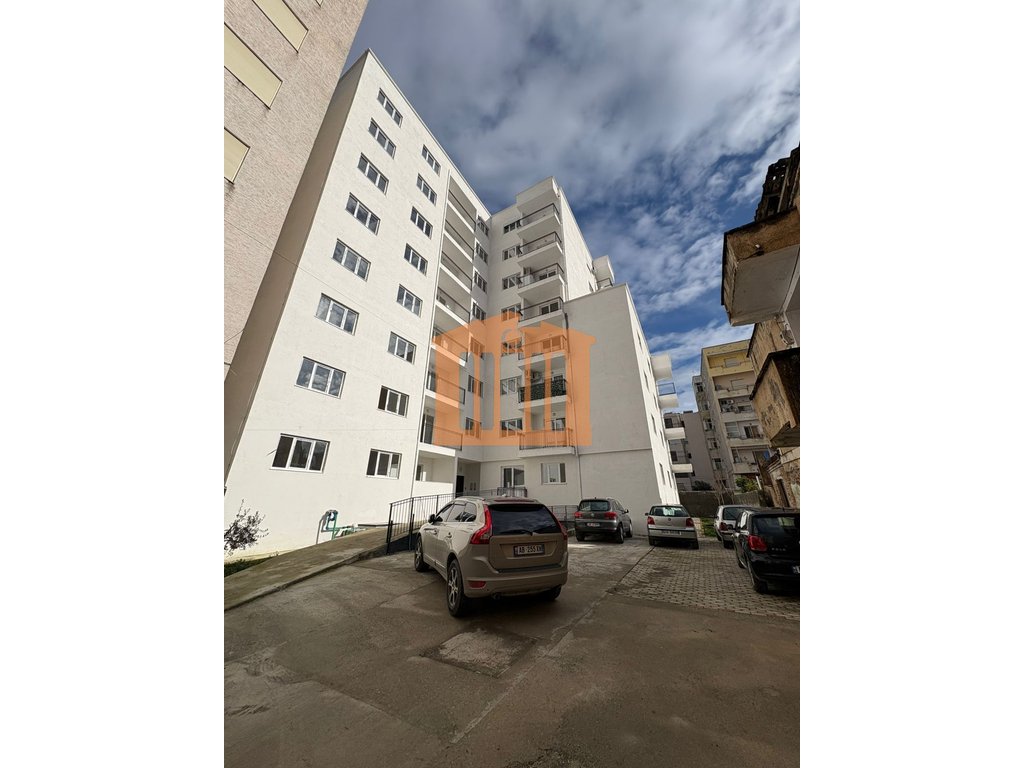 Appartamento 3+1+2 nel centro di kavaje, in vendita!