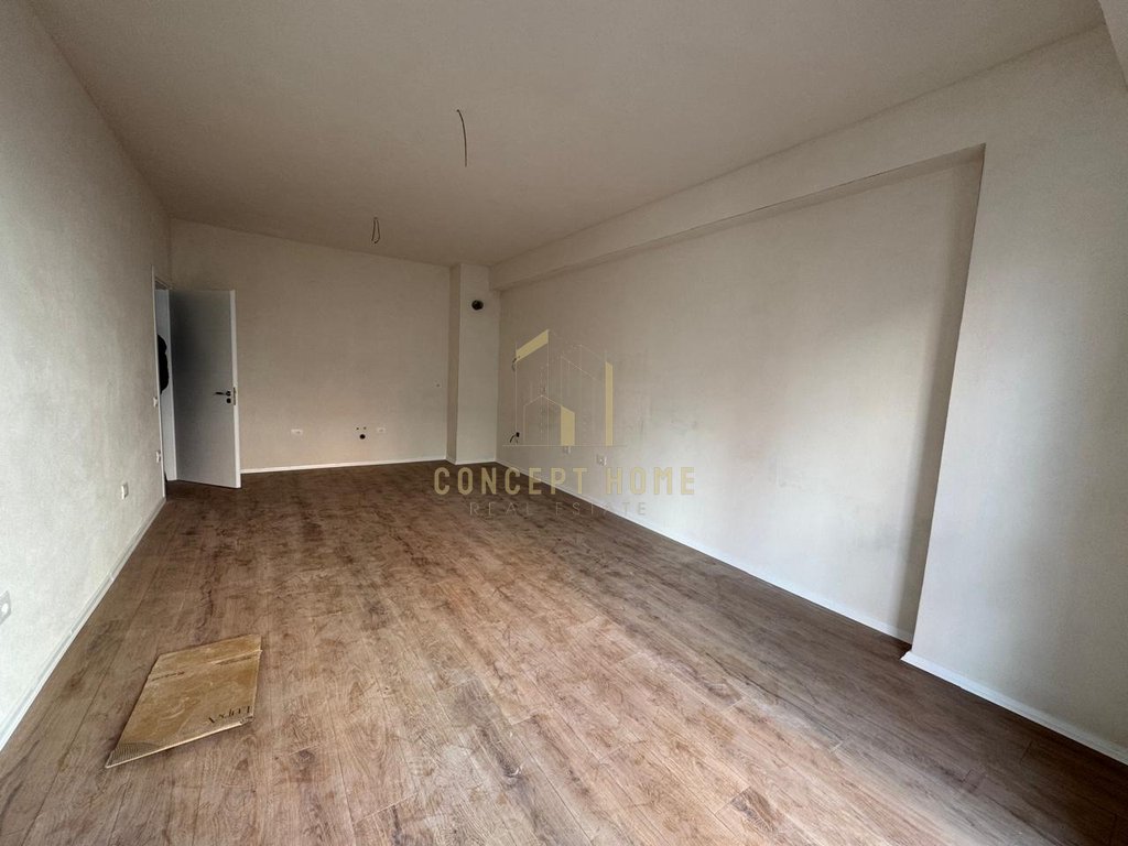 Appartamento 1+1 in affitto ad Astir, Tirana - 350 euro vuoto / 450 euro arredato
