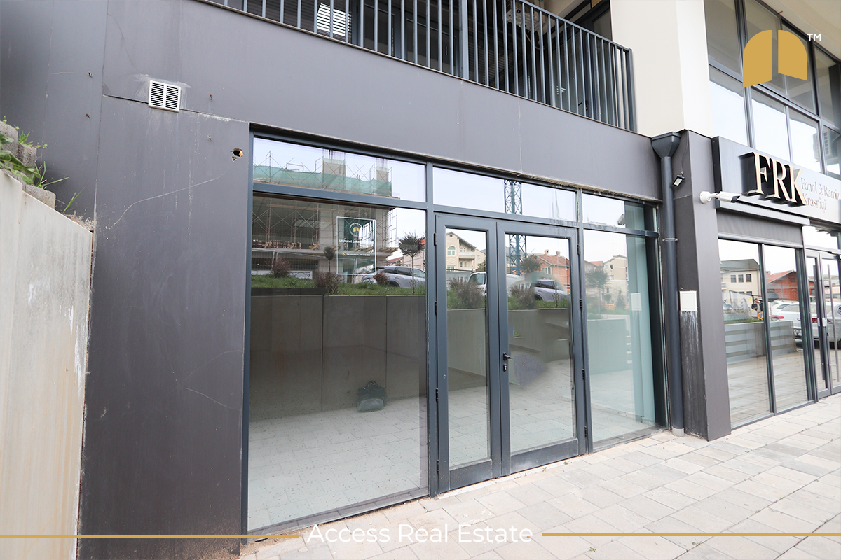 Gewerbefläche zur miete – 106m² – Velani