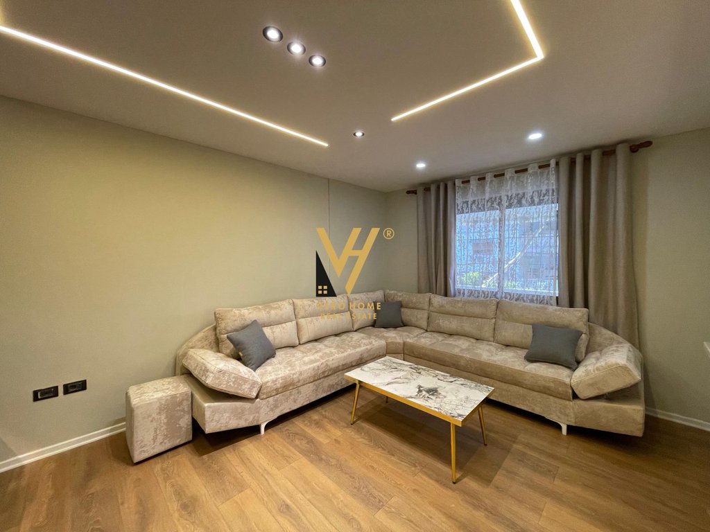 Shitet apartament 2+1 te Ali Demi 145.000 euro