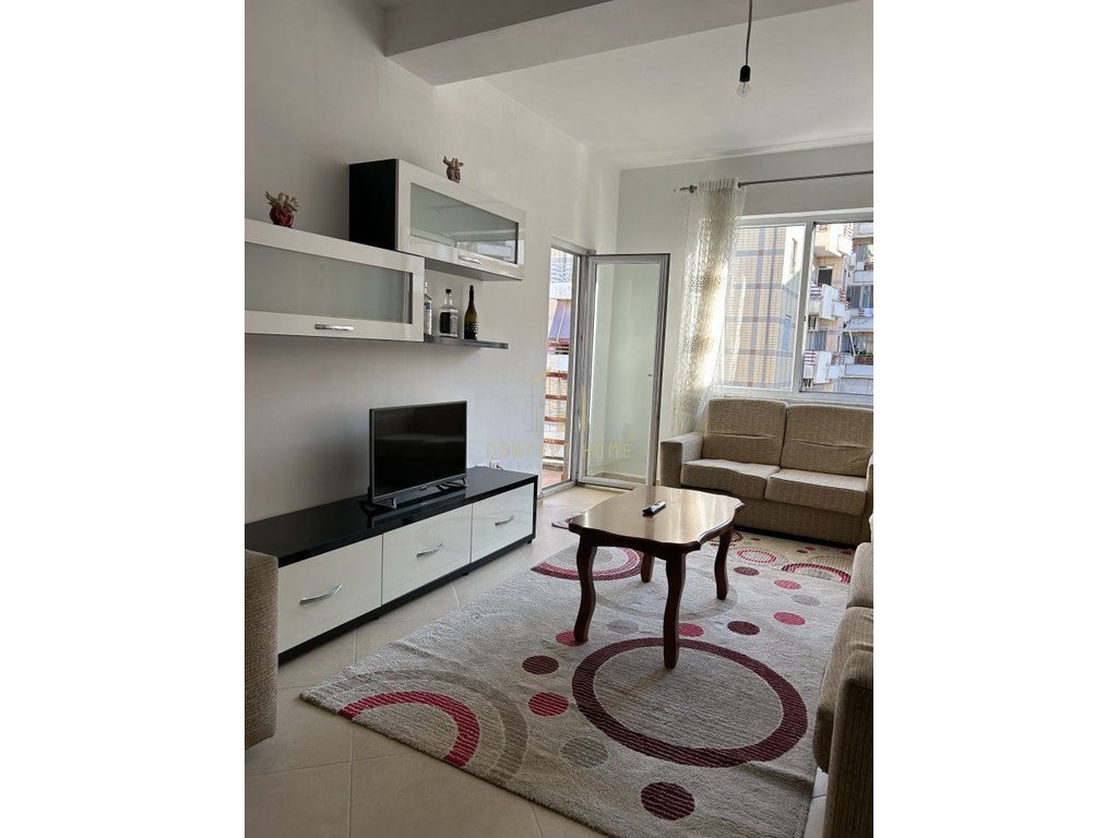 Para alugar: Apartamento 1+1 em Astir