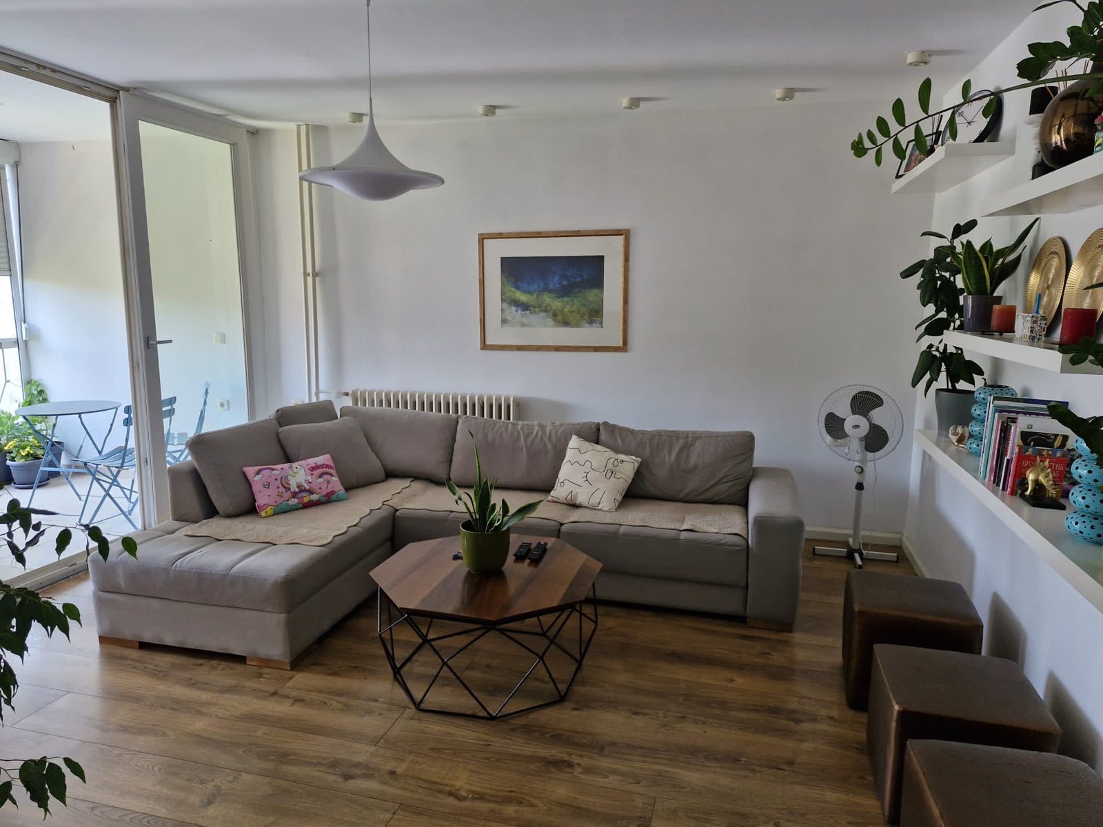 Apartamento 1+1 para alugar em dardani