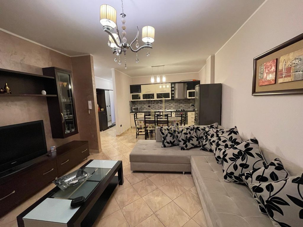 Apartamento 2+1+2 para alugar em xhamllik / Tirana / ish profarma – 700€