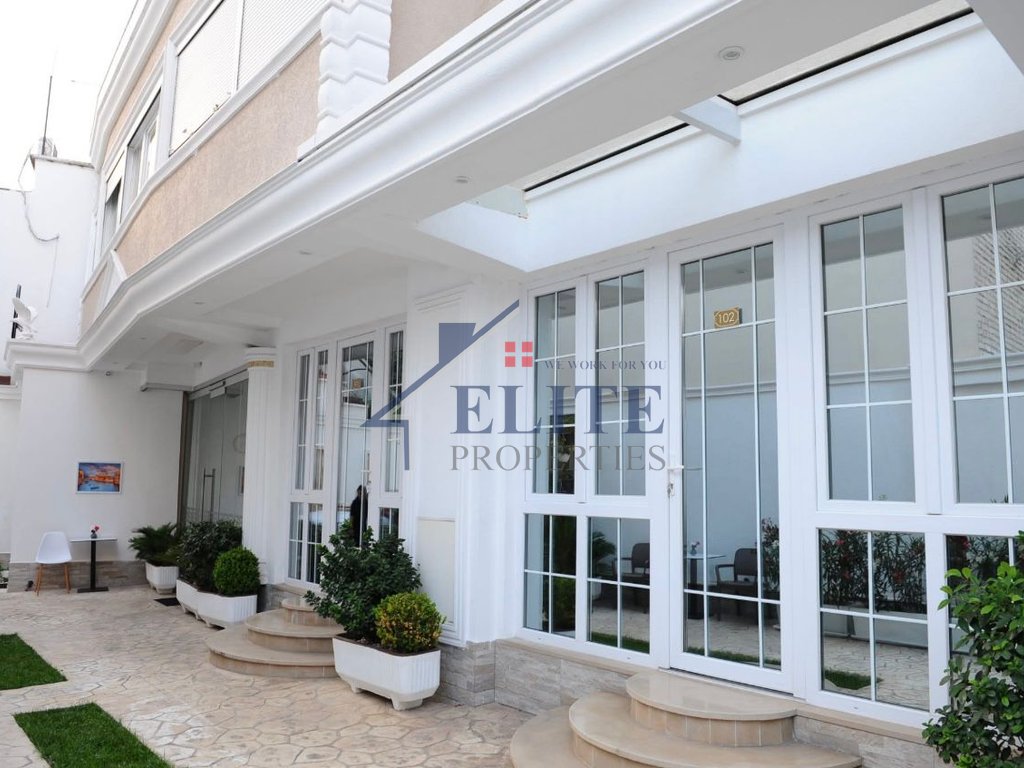 Hotel en venta en el centro de Tirana