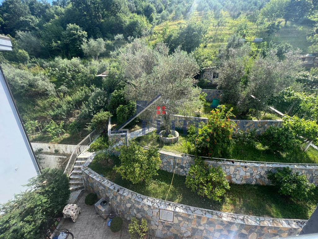 Vorë, villa for sale
