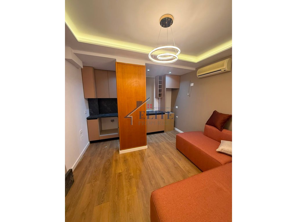 Centro, tres apartamentos 1+1 en venta