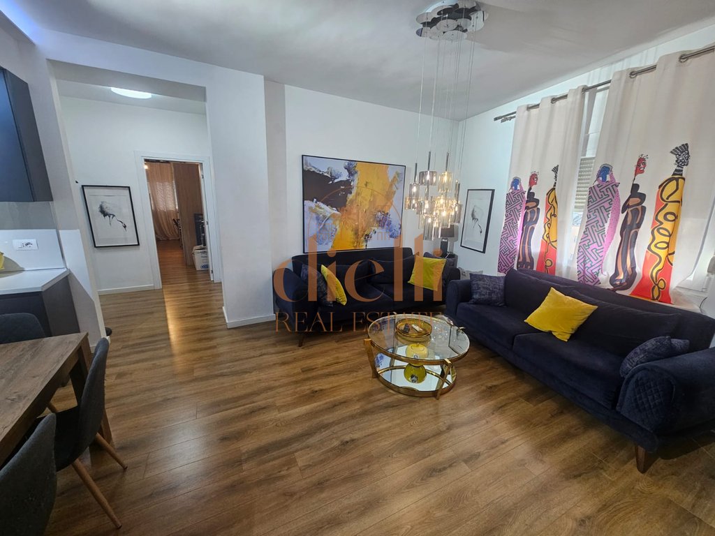 Apartamento 2+1 à venda na comunidade de paris