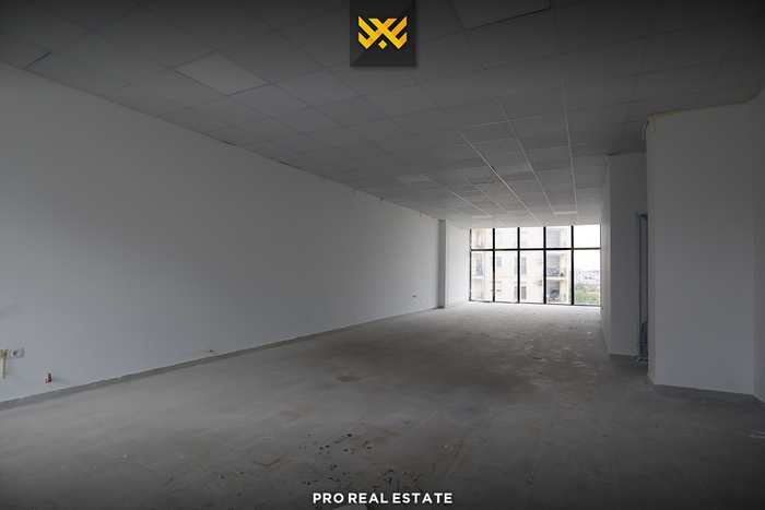 Local / escritório 100m² à venda em Prishtina e Re (2)