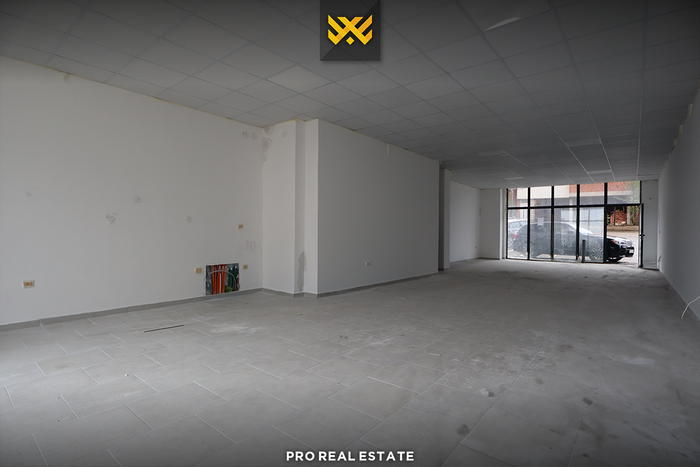 Local / escritório 100m² à venda em Prishtina e Re (3)