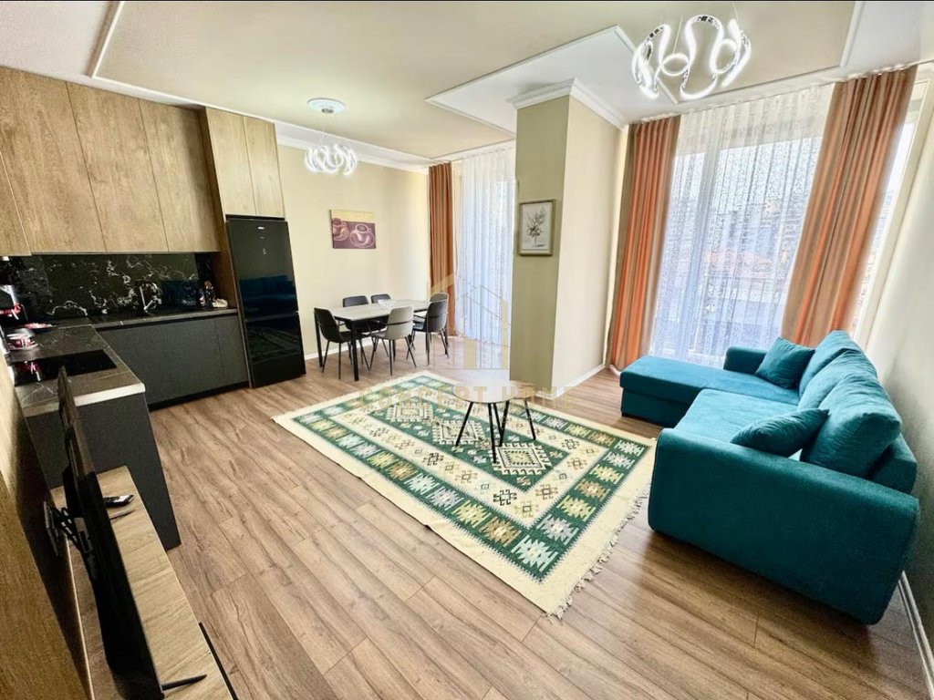 Apartamento 2+1+2 en alquiler en selvia, Tirana