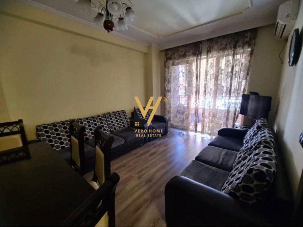 Jepet apartament 2+1+blk me qera tek unaza e re 50.000 leke